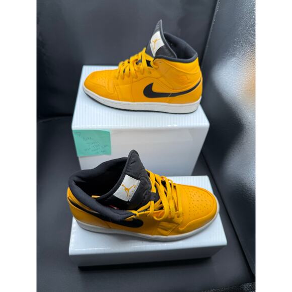 Nike Jordan Mid Taxi Sneakers - Gold and Black - Size 9M main image 6
